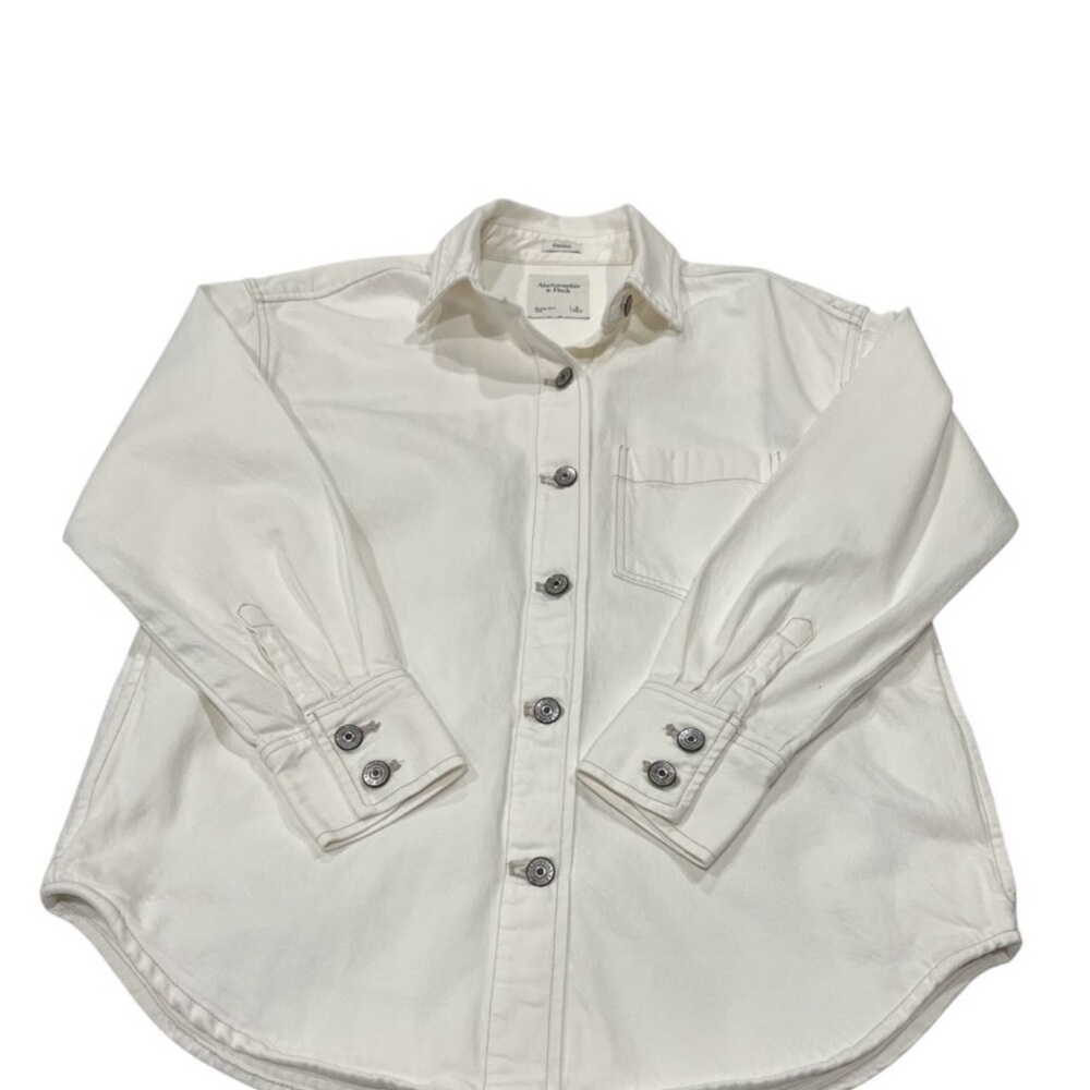Abercrombie & Fitch oversized Denim Shacket Cream.. Size S